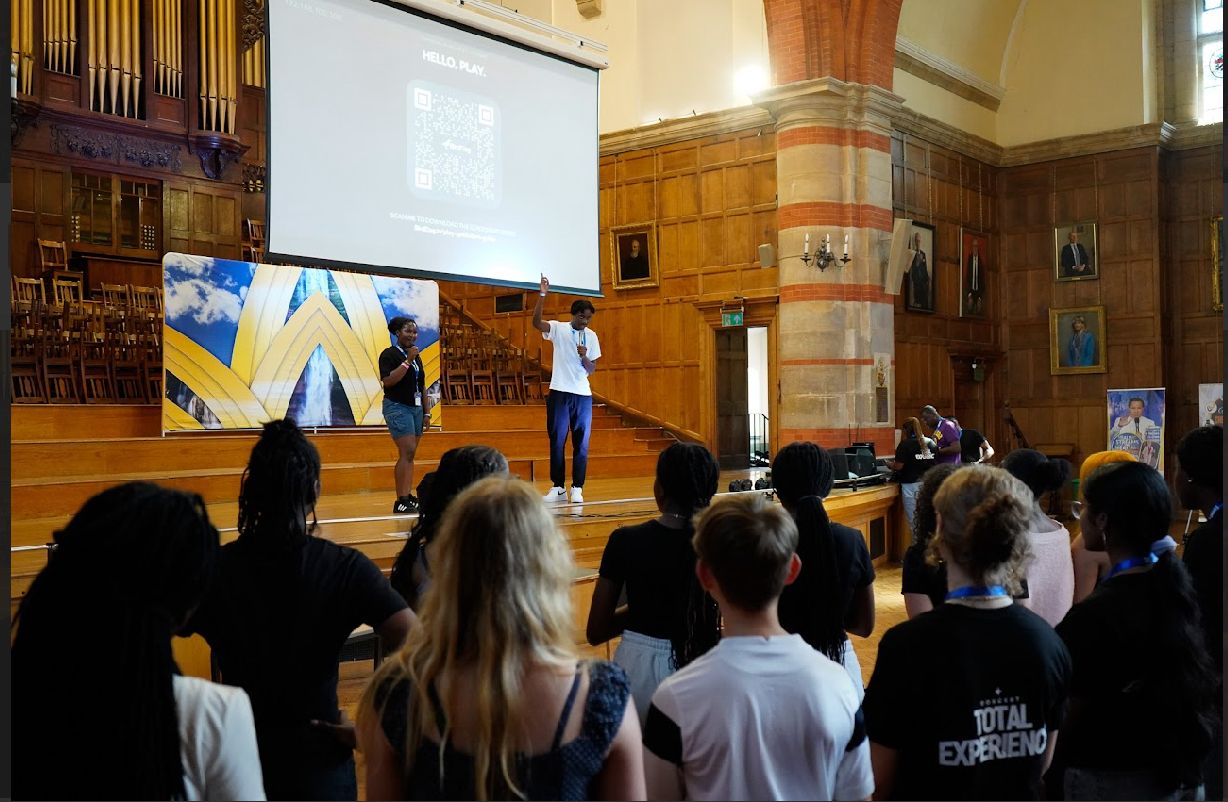 Students at a Spark worship concert